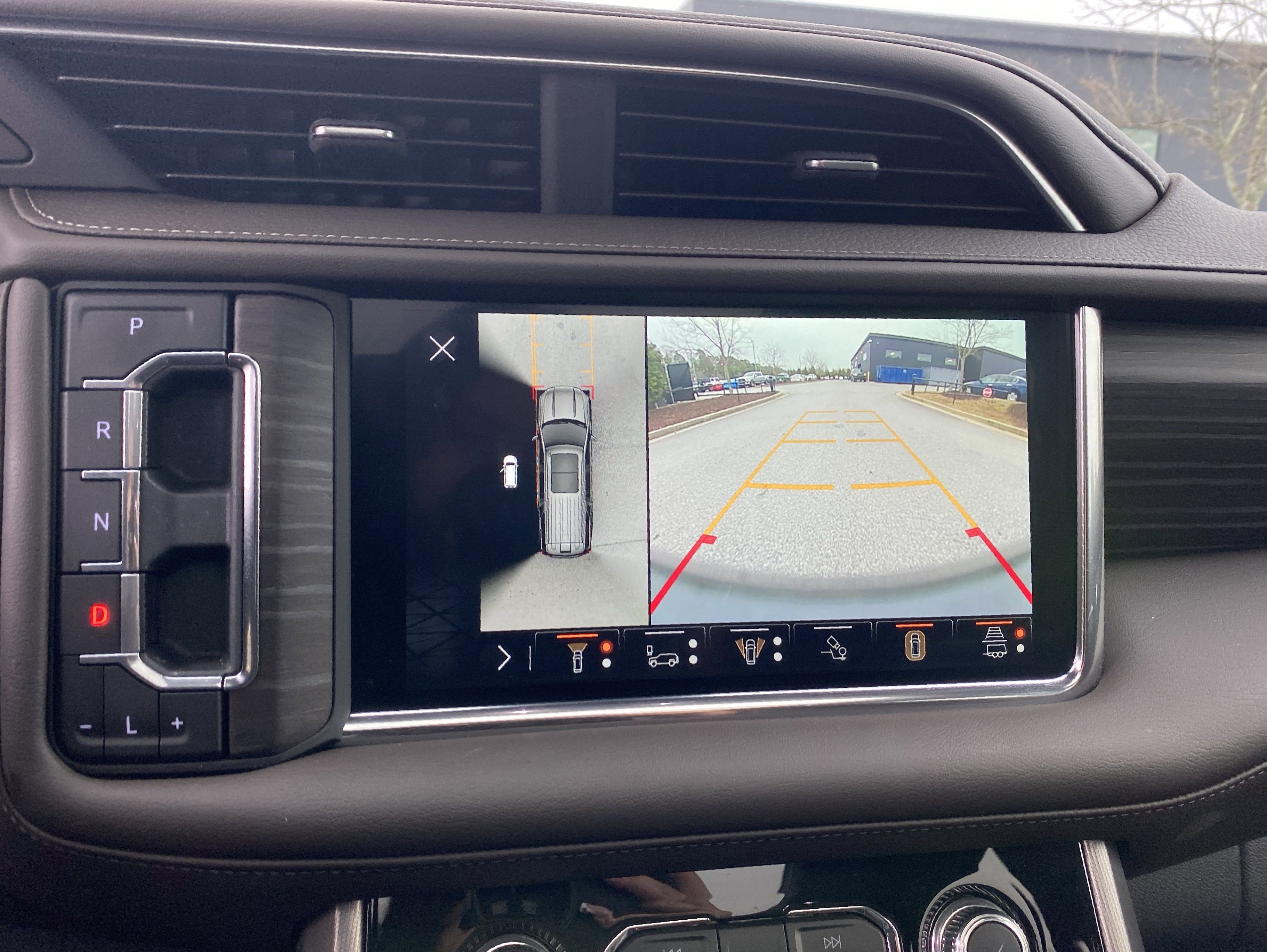 Used 2024 GMC Yukon Denali w/ Denali Reserve Package image 39