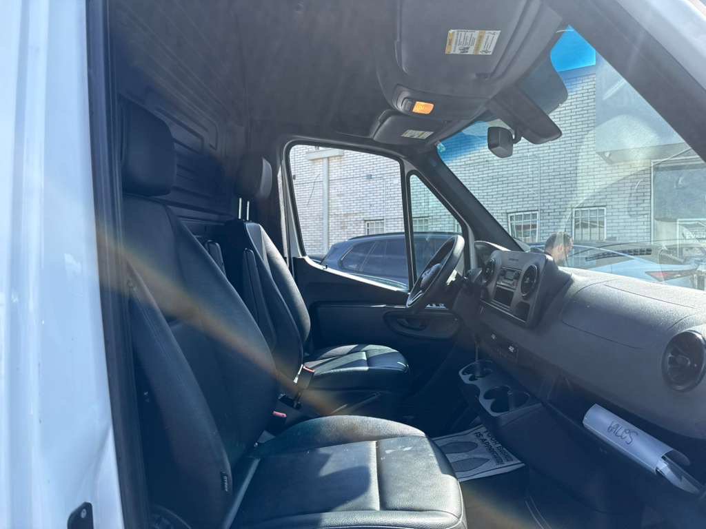 Used 2021 Mercedes-Benz Sprinter 2500 w/ Driver Convenience Package image 24