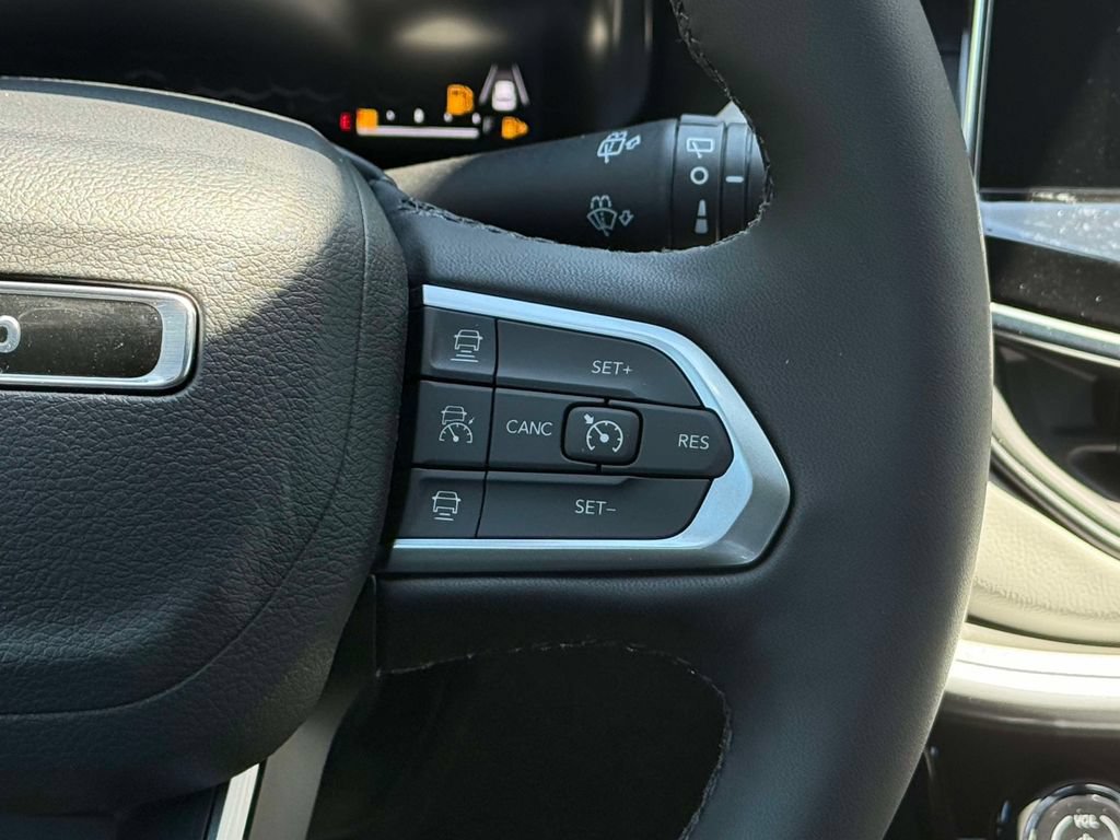 New 2026 Jeep Compass Limited w/ Sun, Sound & Navigation Group AWD/4WD image 20