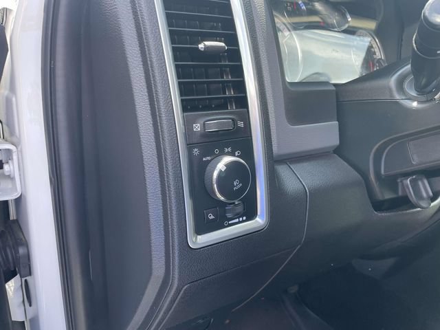 Used 2018 RAM 3500 SLT w/ Luxury Group AWD/4WD image 21