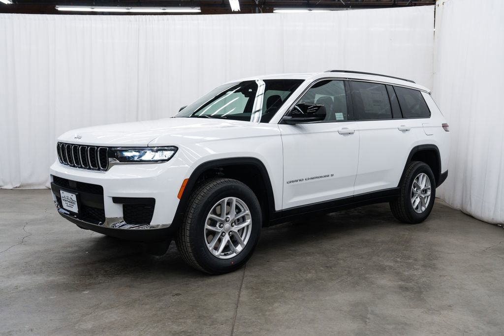 New 2026 Jeep Grand Cherokee L 4WD image 3