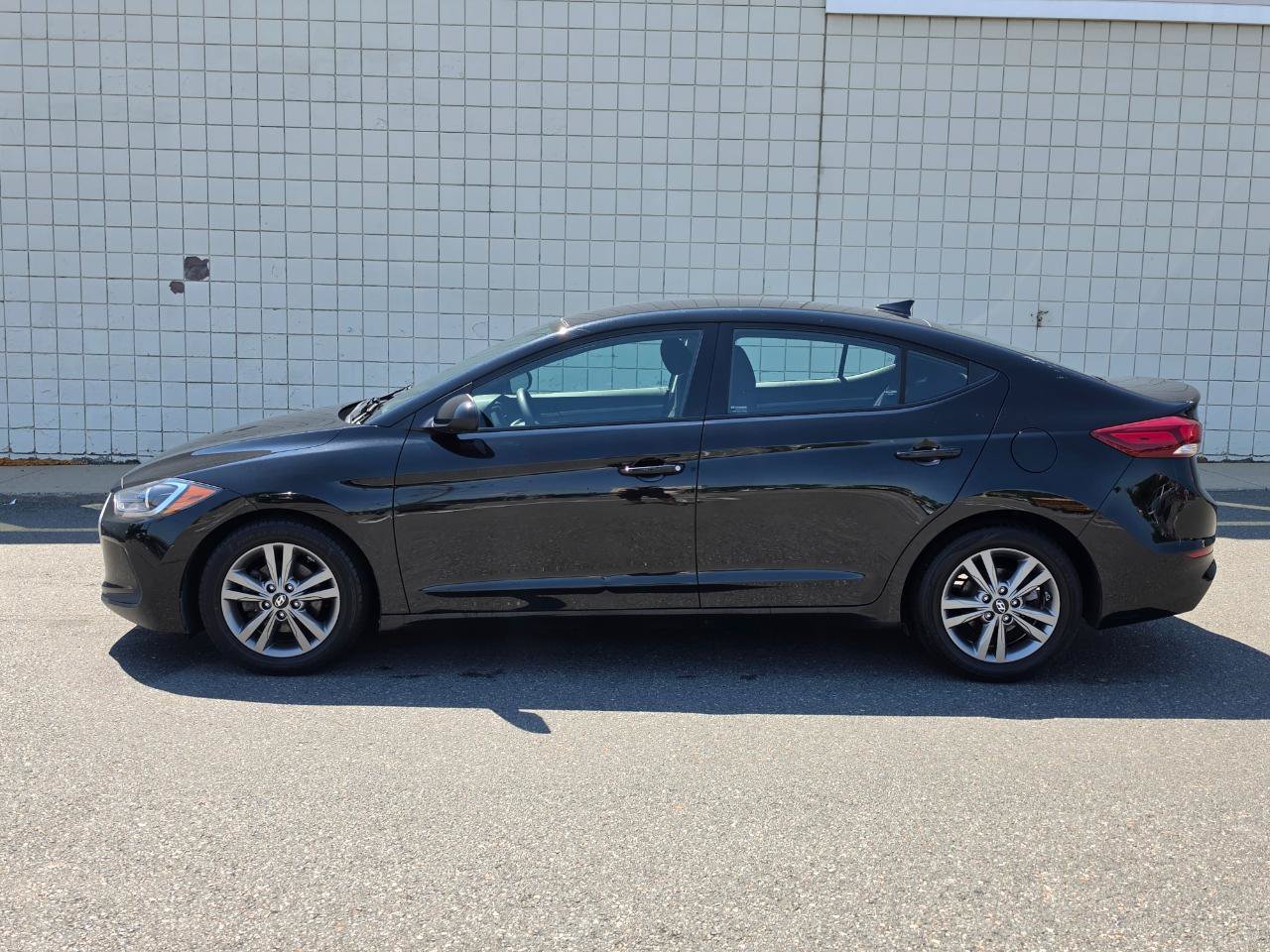Used 2018 Hyundai Elantra SEL FWD image 3