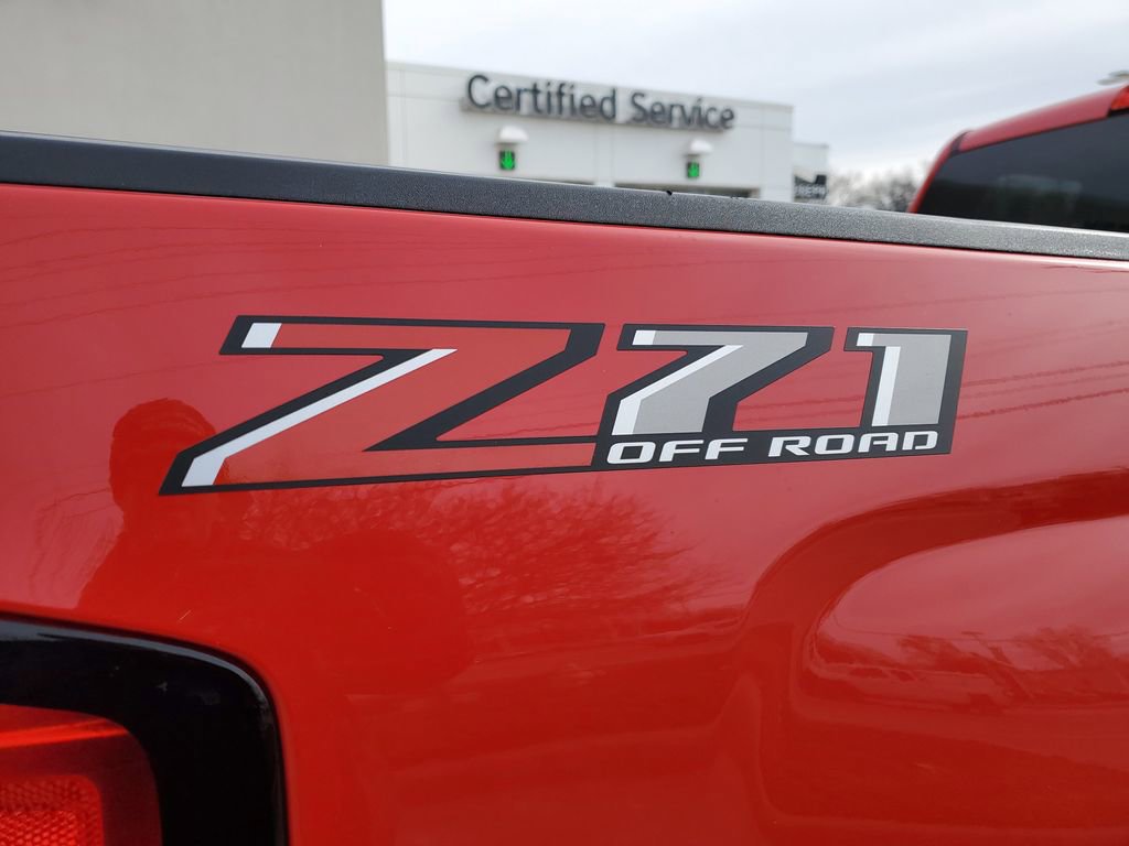 Used 2018 Chevrolet Silverado 1500 LT w/ All Star Edition image 7