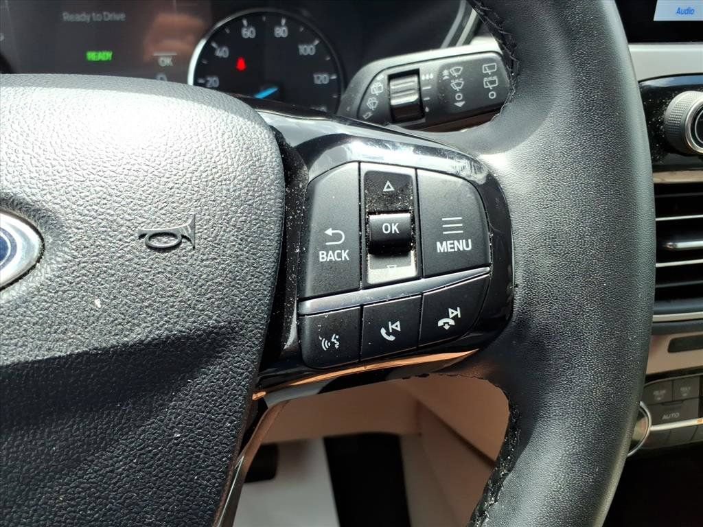 Used 2022 Ford Escape SEL FWD image 21