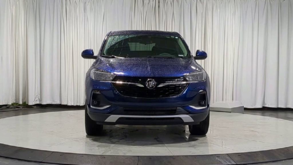 Used 2023 Buick Encore GX Preferred w/ Cold Weather Comfort Package AWD/4WD image 3