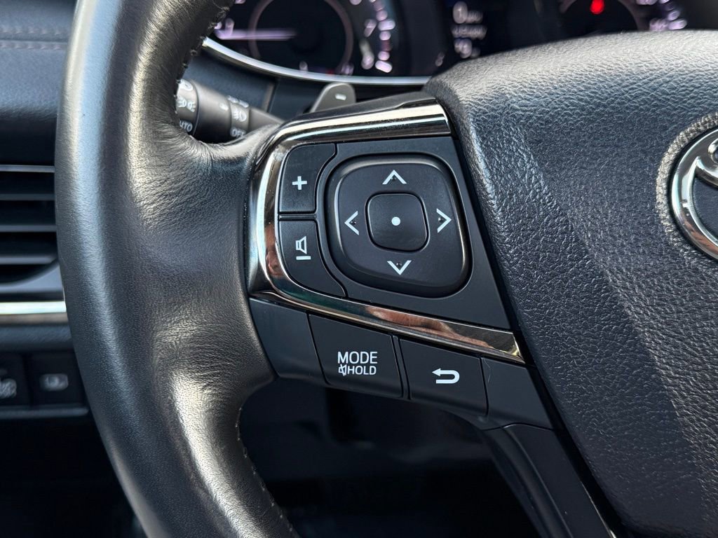 Used 2014 Toyota Avalon Limited image 26