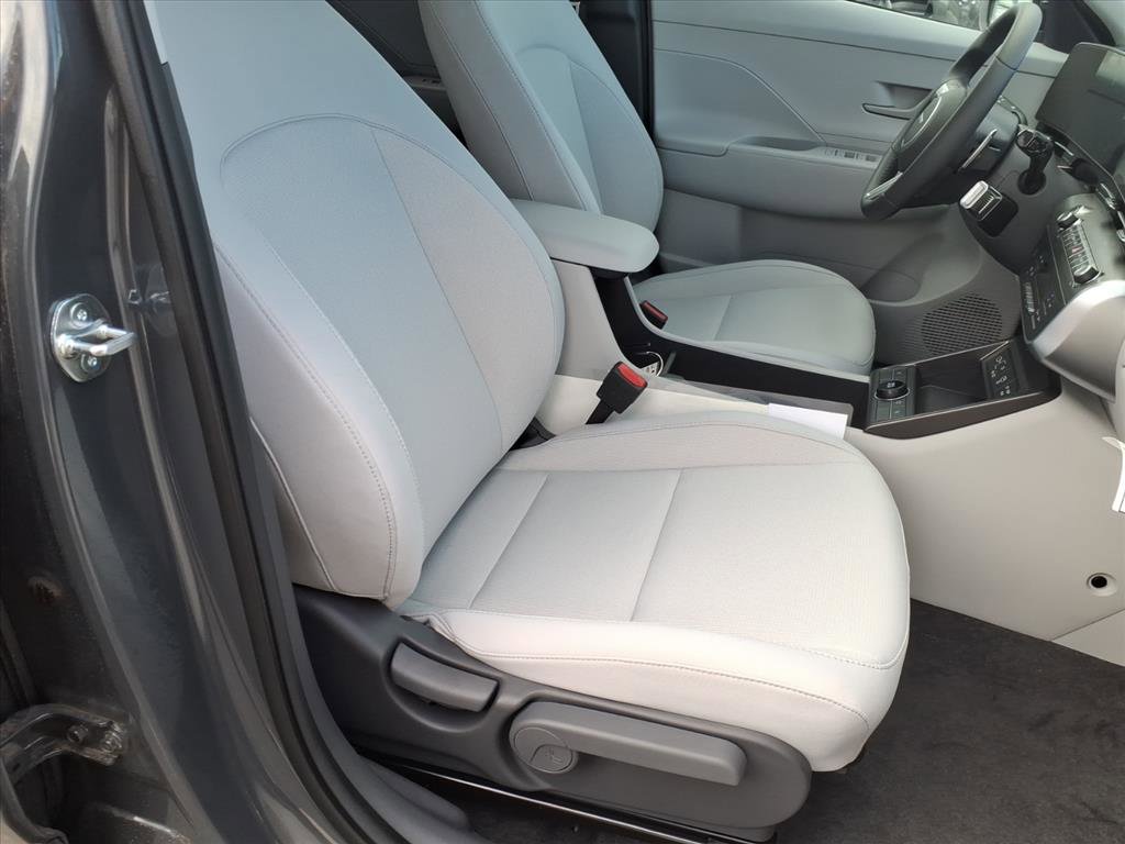 New 2025 Hyundai Kona SEL image 7