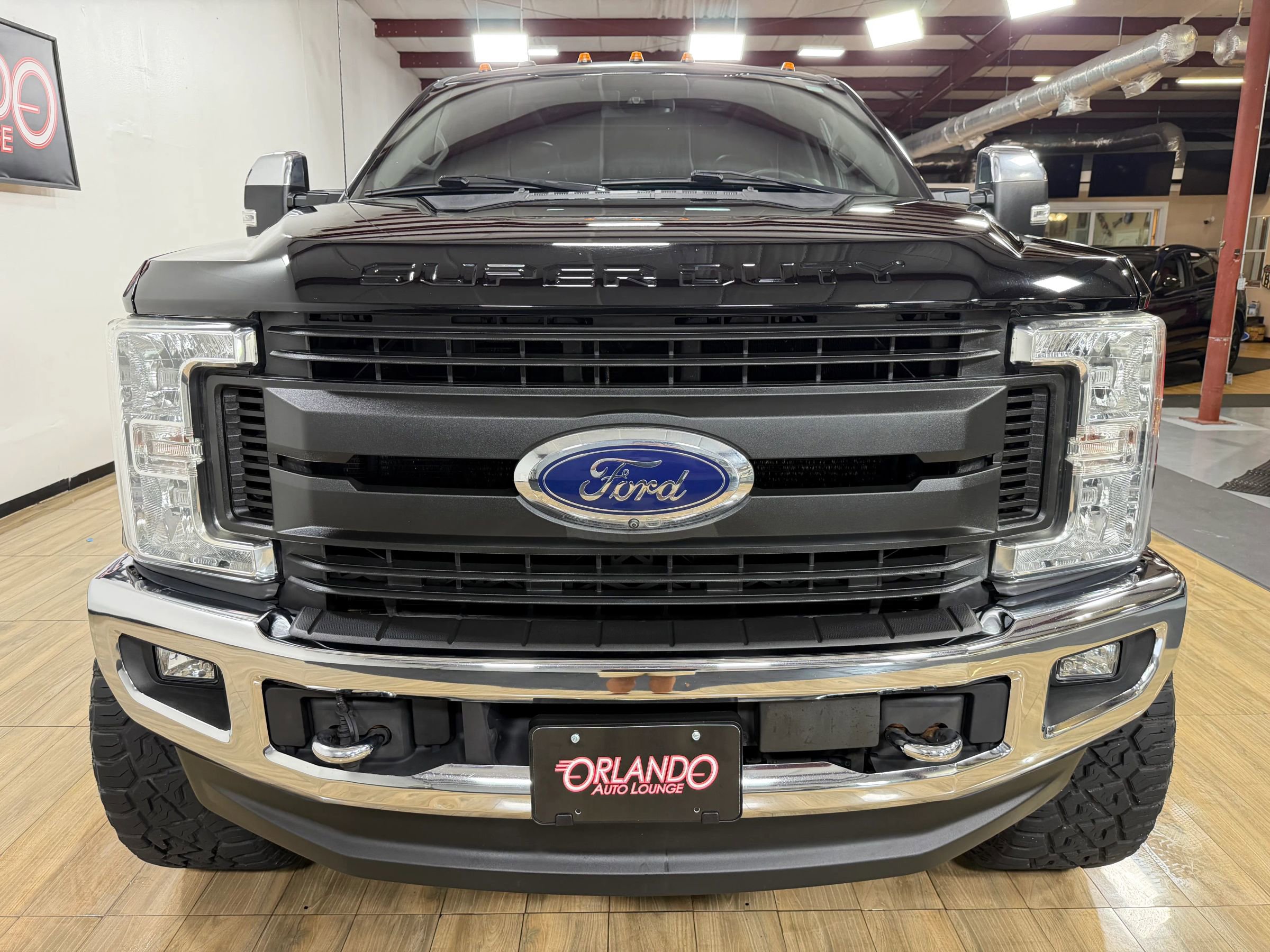 Used 2017 Ford F250 Lariat w/ Lariat Ultimate Package AWD/4WD image 2