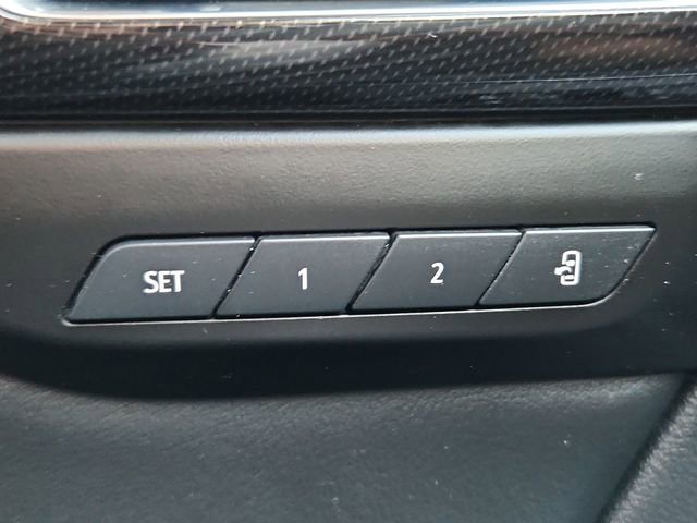 Used 2021 Buick Envision Essence w/ Sport Touring Package image 27