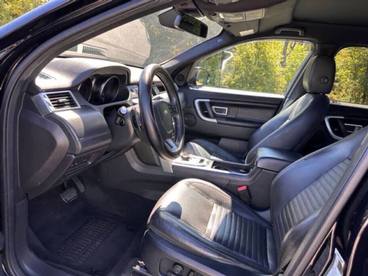 Used 2017 Land Rover Discovery Sport HSE Luxury AWD/4WD image 7