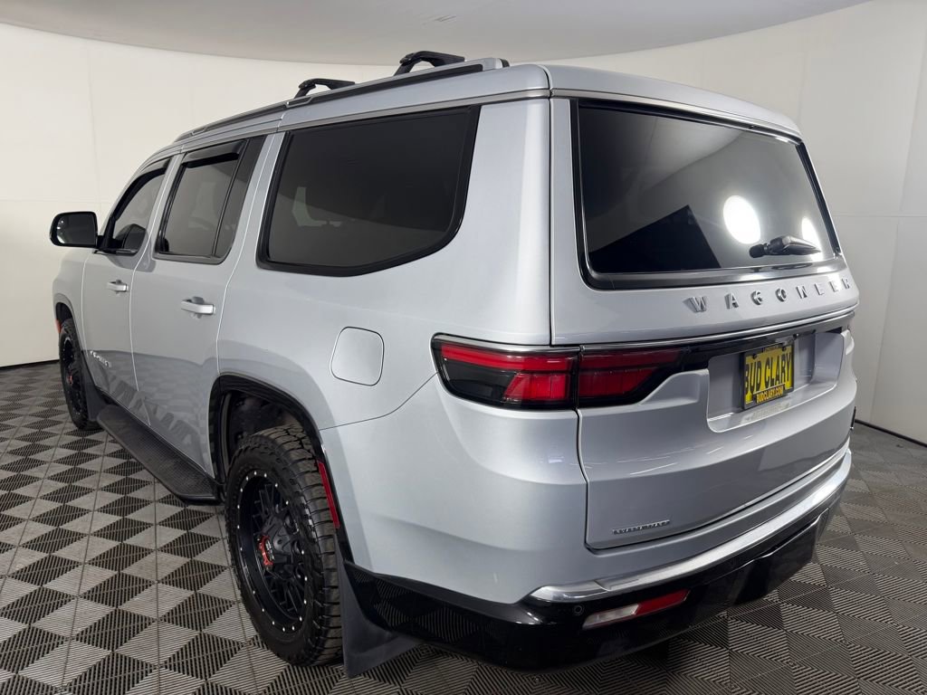 Used 2022 Jeep Wagoneer Series III AWD/4WD image 8