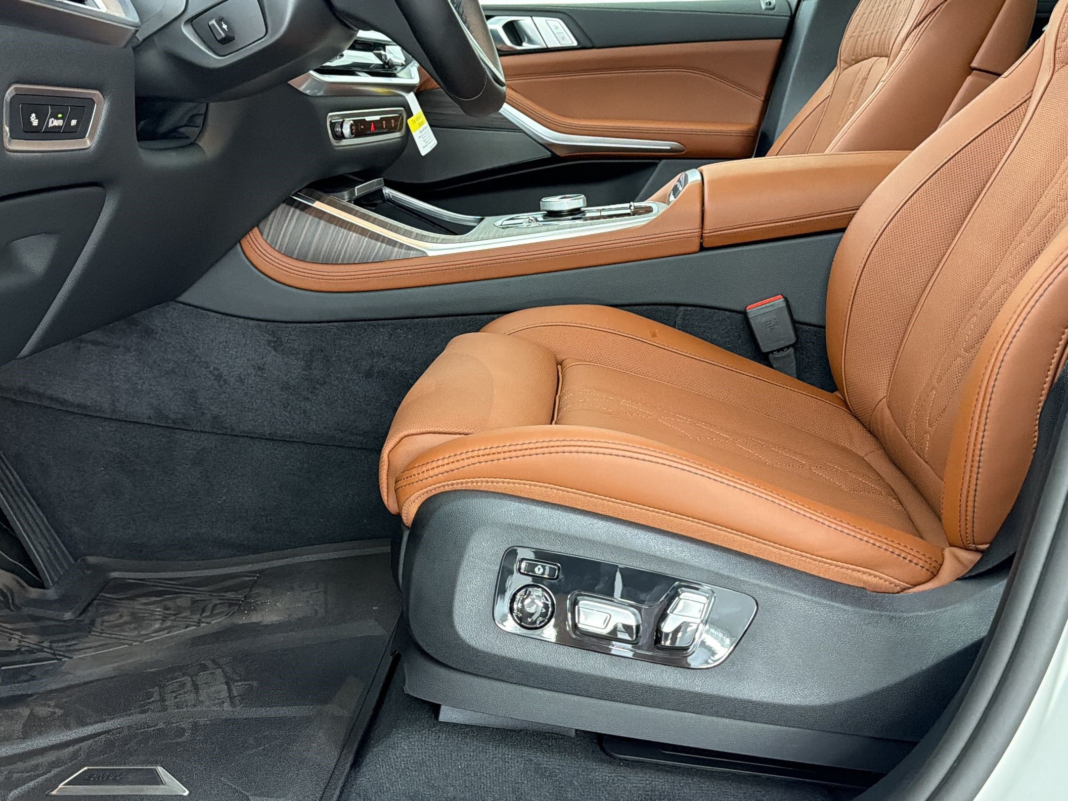 New 2027 BMW X7 xDrive40i w/ Executive Package AWD/4WD image 5