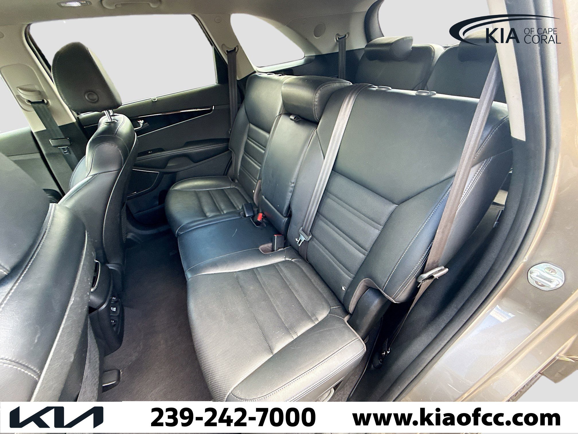 Used 2019 Kia Sorento SX image 22