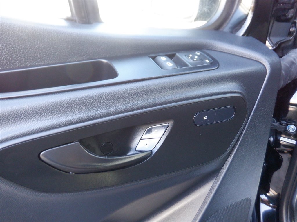 Used 2024 Mercedes-Benz Sprinter 2500 image 12