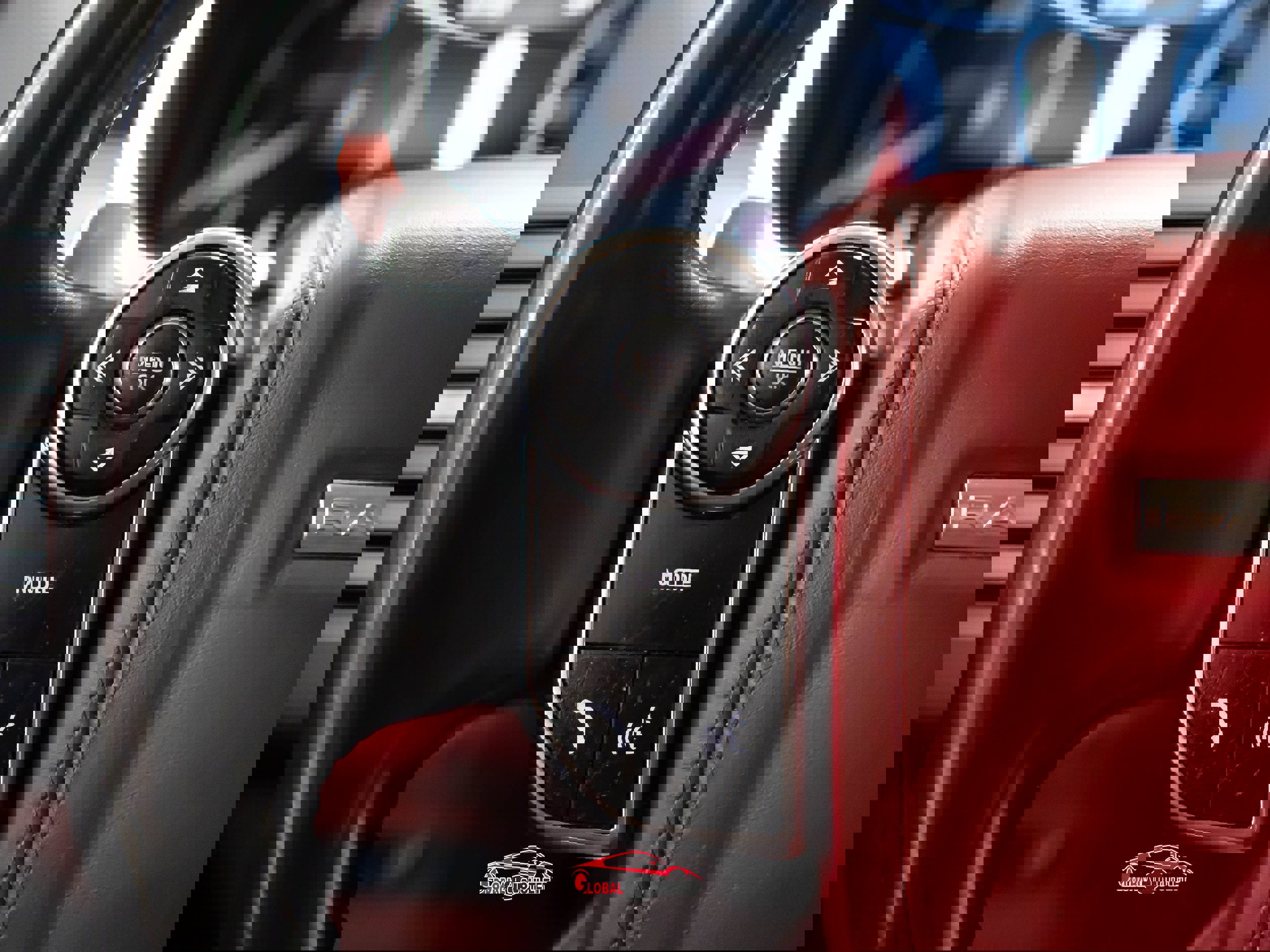 Used 2014 Land Rover Range Rover Autobiography image 30