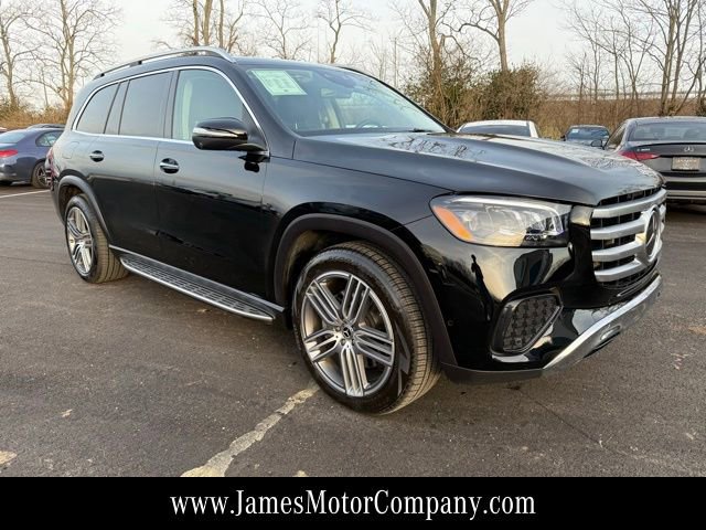 Certified 2026 Mercedes-Benz GLS 450 4MATIC image 4