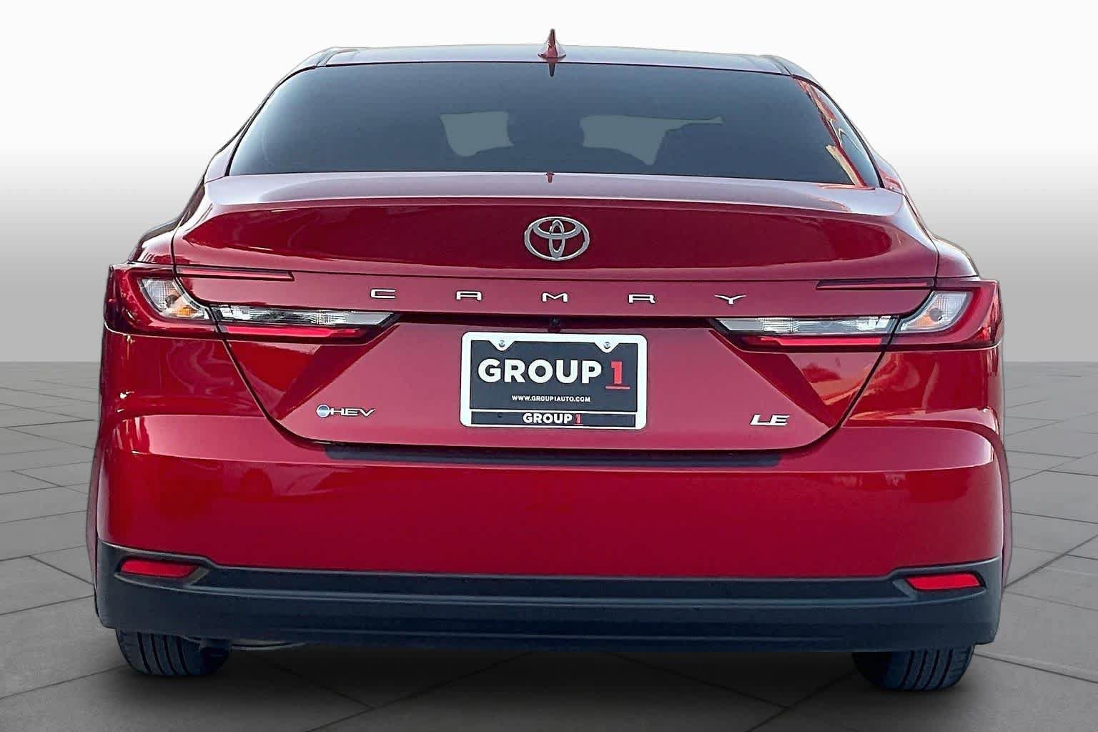 Used 2026 Toyota Camry LE w/ Convenience Package FWD image 5