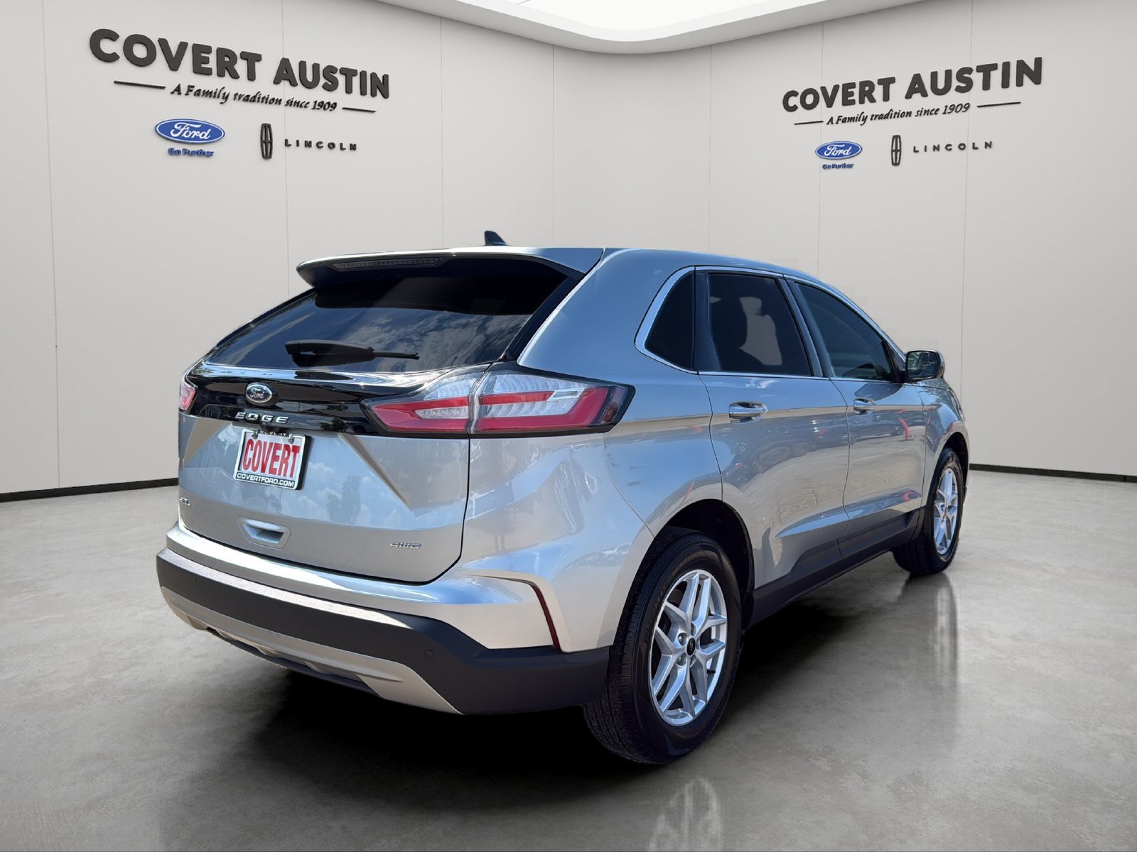 Used 2024 Ford Edge SEL AWD/4WD image 5