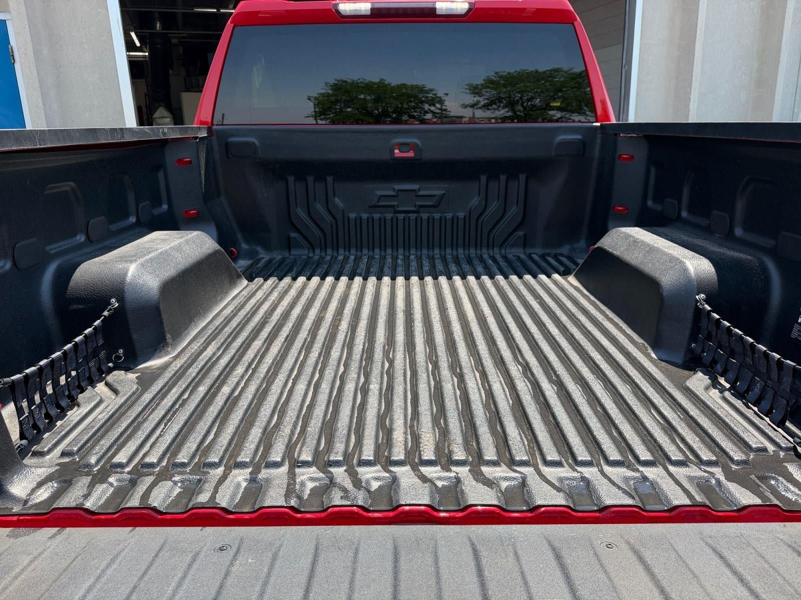 Used 2023 Chevrolet Silverado 1500 LT AWD/4WD image 17