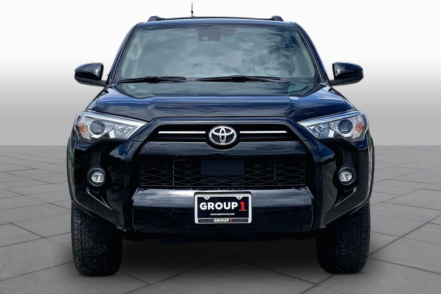 Used 2023 Toyota 4Runner SR5 AWD/4WD image 4