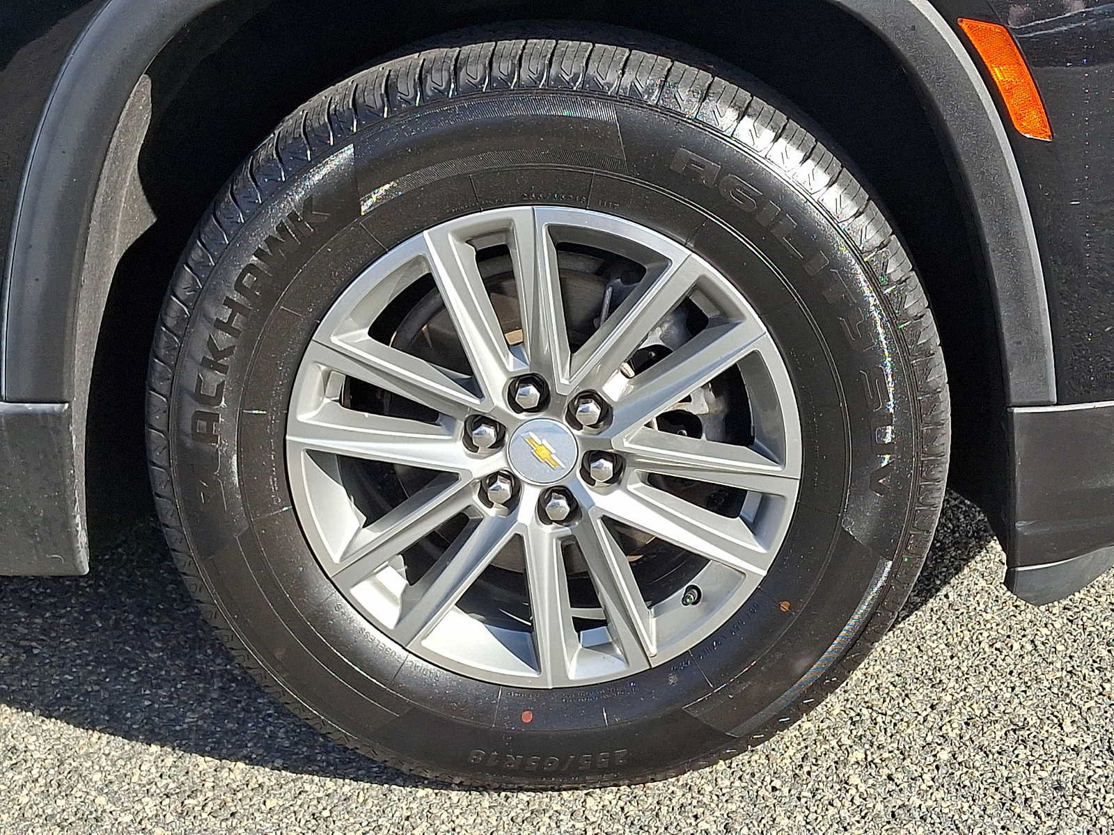 Used 2023 Chevrolet Traverse LT AWD/4WD image 8