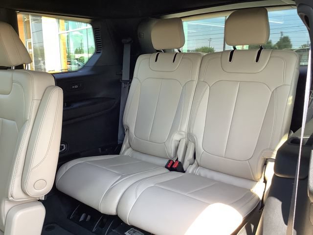 Used 2023 Jeep Grand Cherokee L Limited w/ Trailer Tow Group (B) AWD/4WD image 29