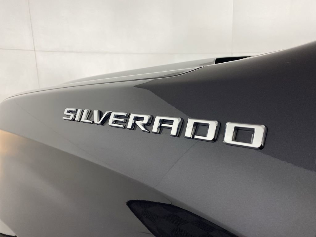 Used 2023 Chevrolet Silverado 1500 Custom image 32