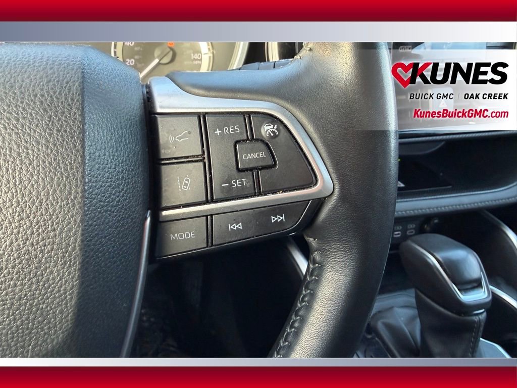 Used 2024 Toyota Highlander XSE image 15