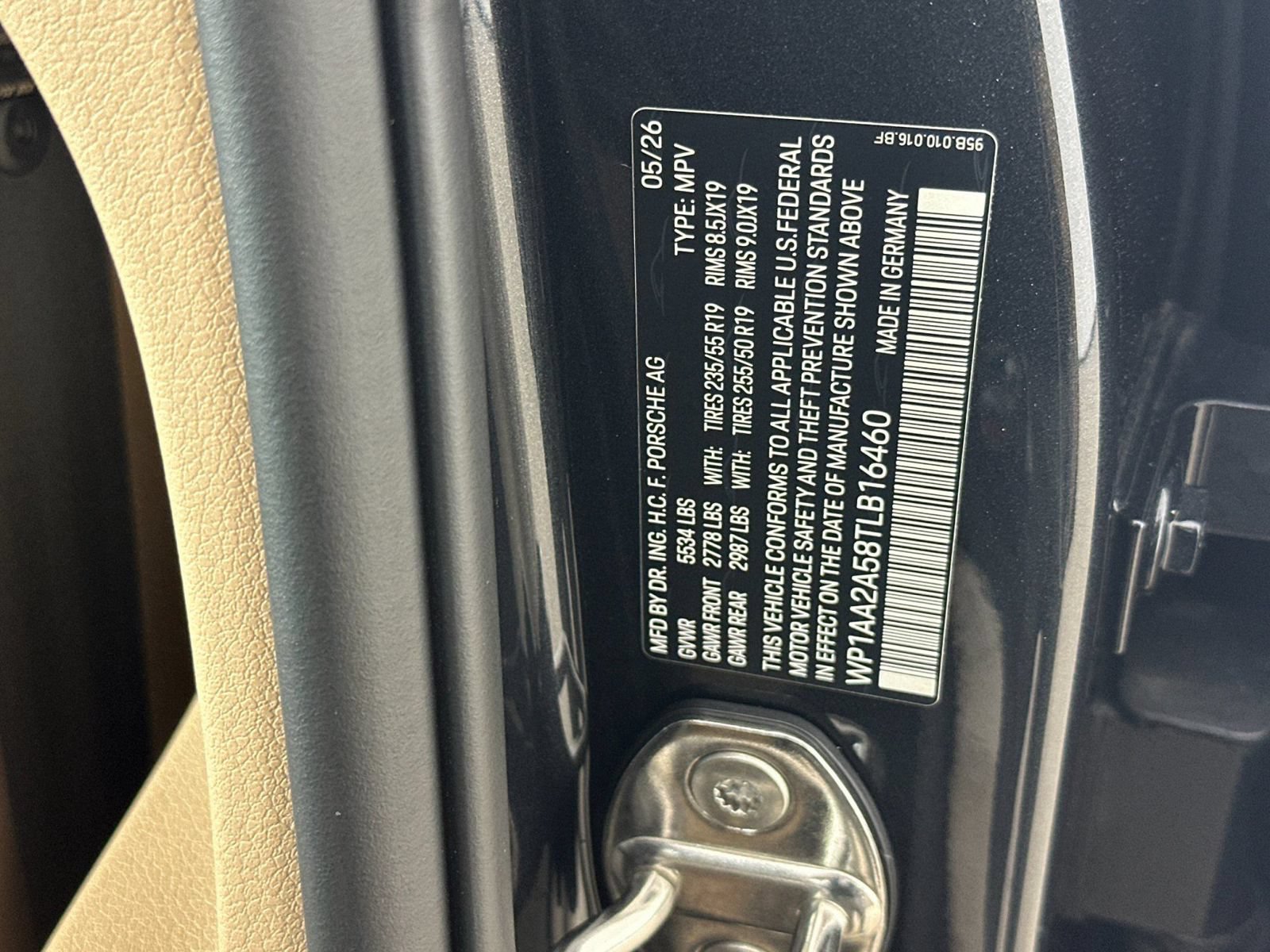 New 2026 Porsche Macan AWD/4WD image 27