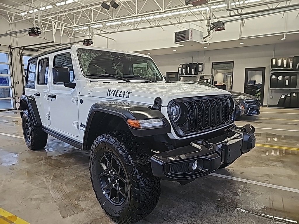 Used 2025 Jeep Wrangler Willys 4xe image 3