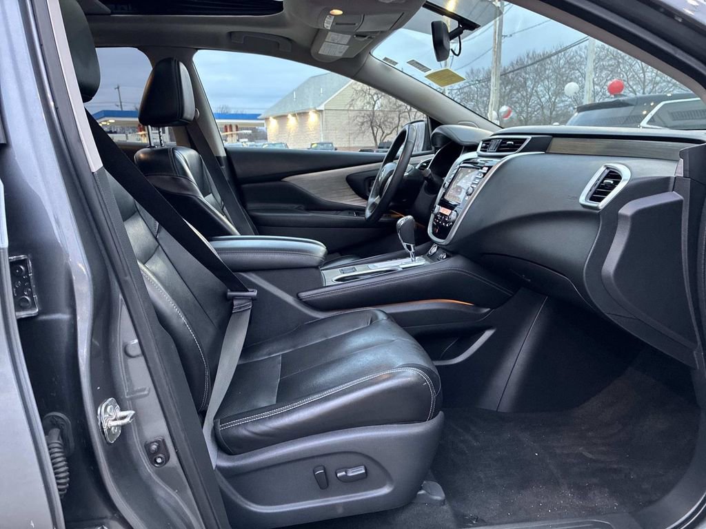 Used 2018 Nissan Murano SL w/ Moonroof Package image 10