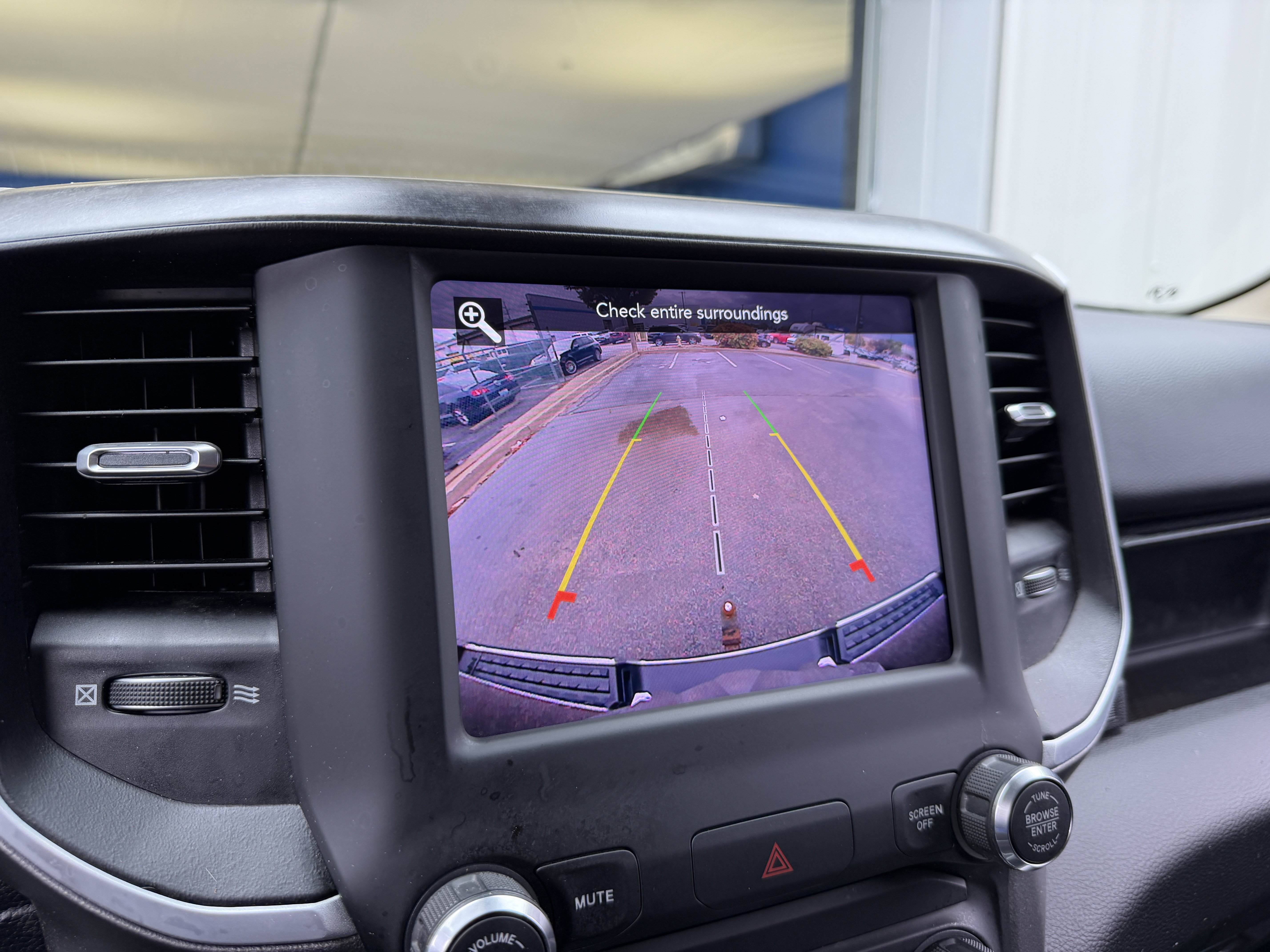Used 2020 RAM 1500 Big Horn AWD/4WD image 19