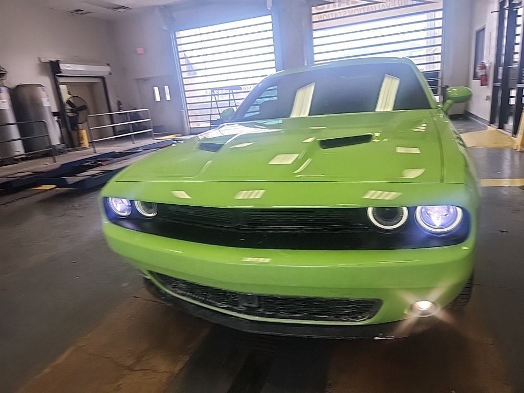 Used 2023 Dodge Challenger SXT w/ Plus Package image 6