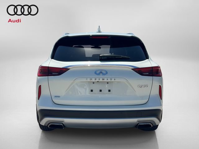 Used 2019 INFINITI QX50 Essential w/ Sensory Package AWD/4WD image 6
