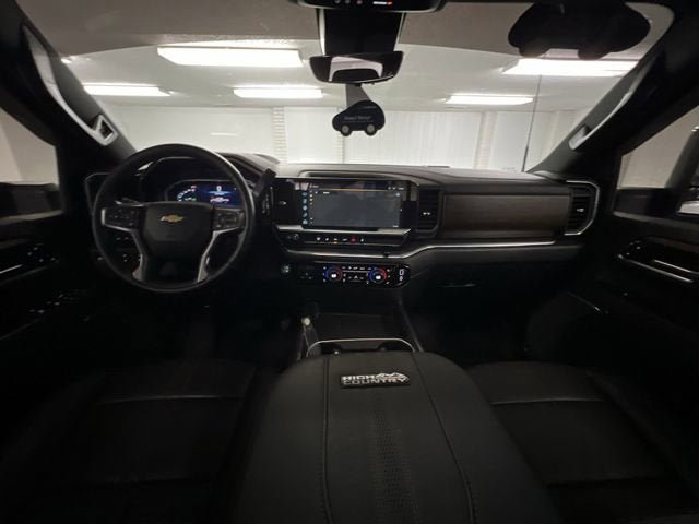 Certified 2024 Chevrolet Silverado 3500 High Country w/ Technology Package AWD/4WD image 20