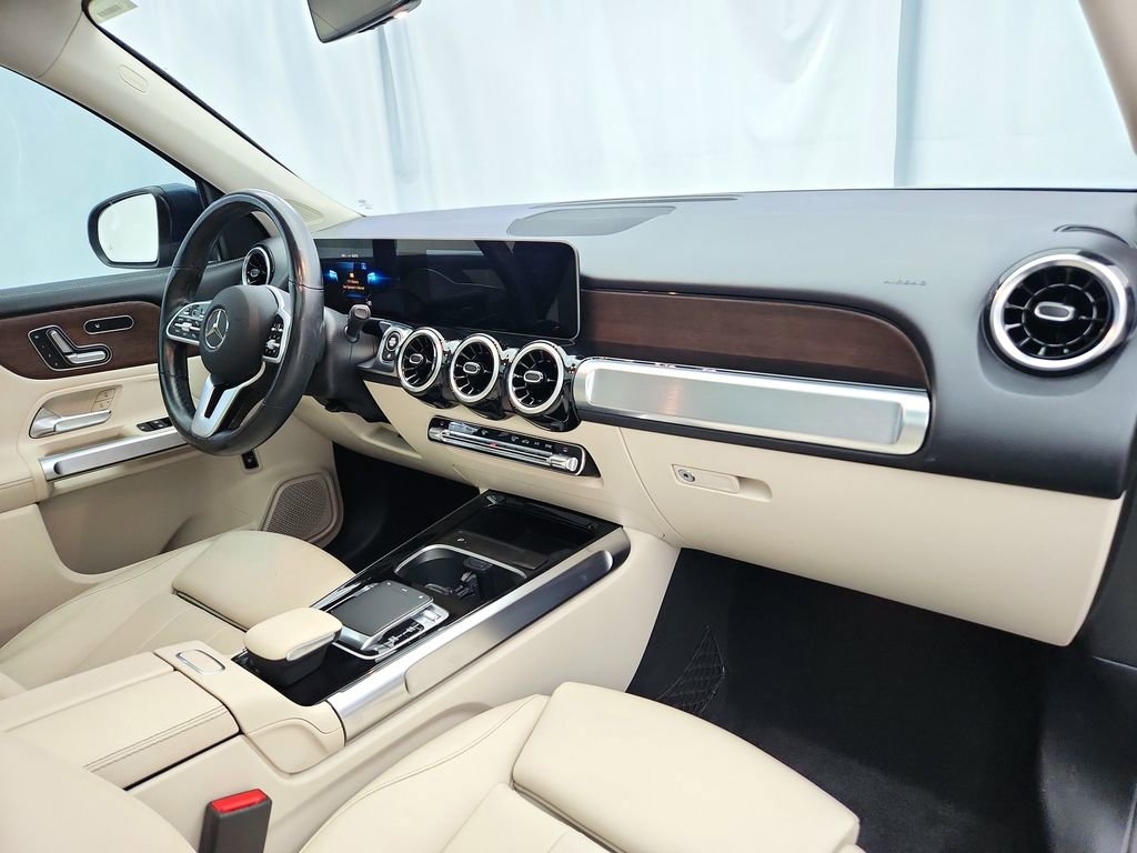 Used 2020 Mercedes-Benz GLB 250 4MATIC image 29