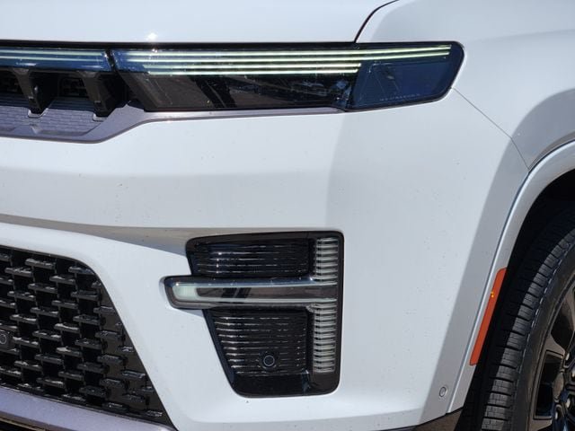 New 2026 Jeep Grand Wagoneer Summit AWD/4WD image 5