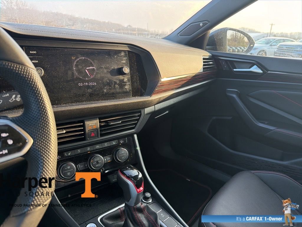 Used 2024 Volkswagen Jetta GLI Autobahn image 13