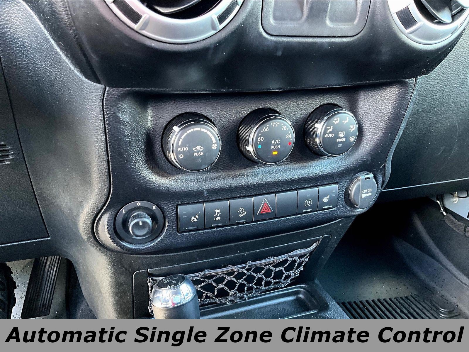Used 2015 Jeep Wrangler Rubicon w/ Power Convenience Group AWD/4WD image 15