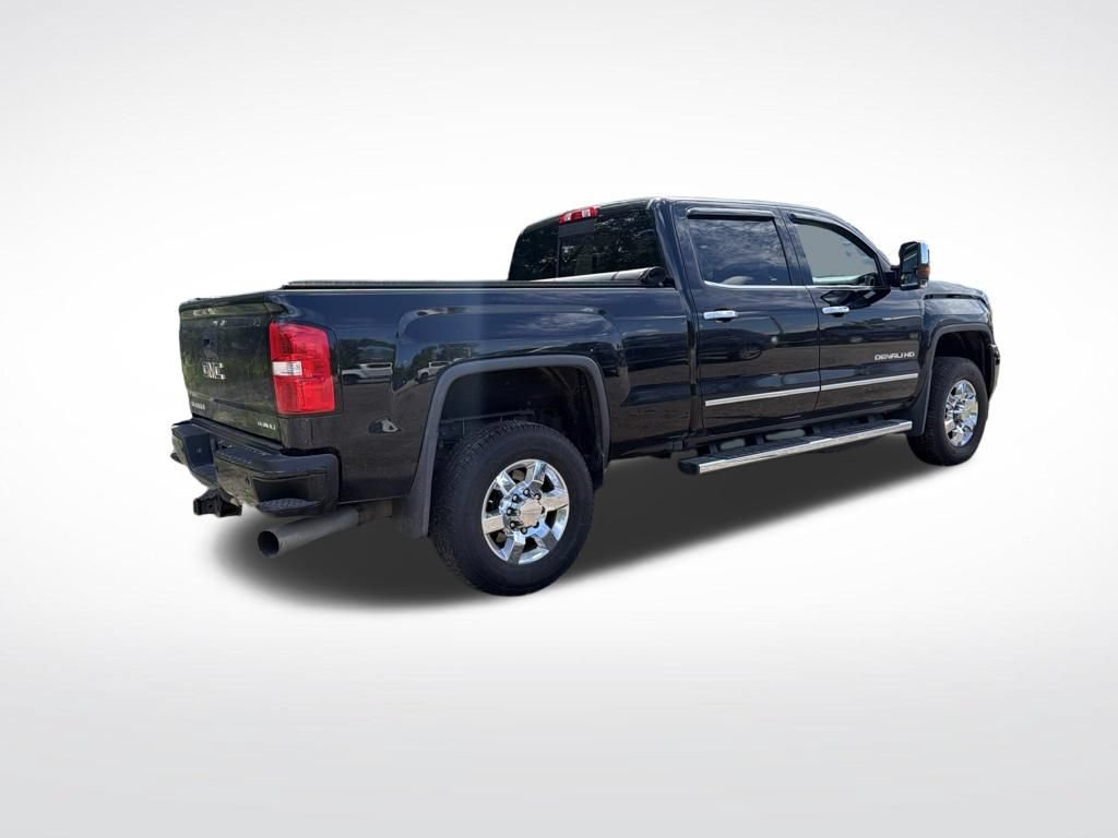Used 2017 GMC Sierra 3500 Denali w/ Duramax Plus Package AWD/4WD image 6