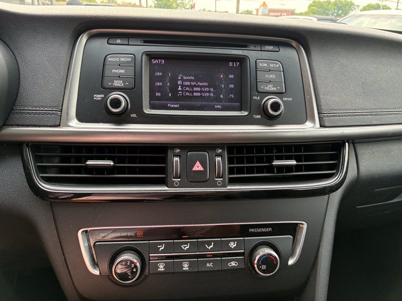 Used 2016 Kia Optima LX FWD image 11