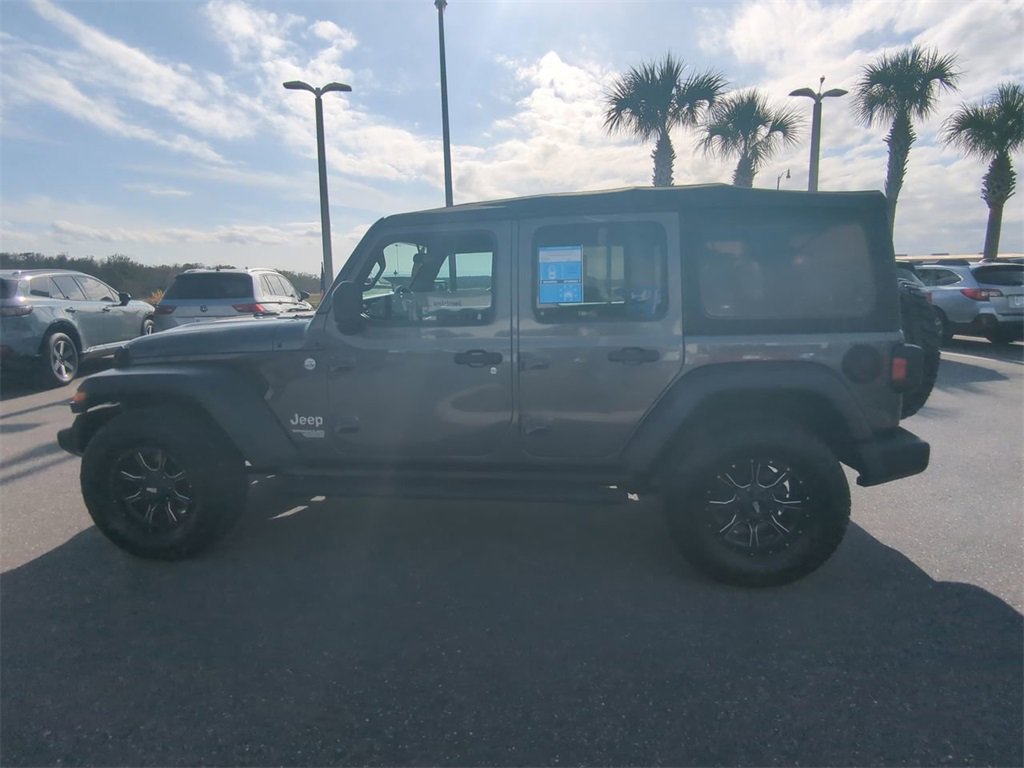 Used 2018 Jeep Wrangler Unlimited Sport image 7