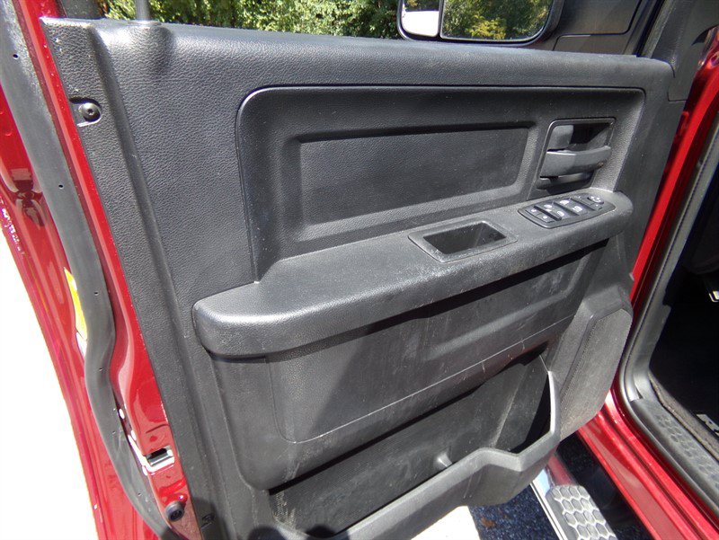 Used 2015 RAM 2500 Tradesman w/ Chrome Appearance Group AWD/4WD image 49
