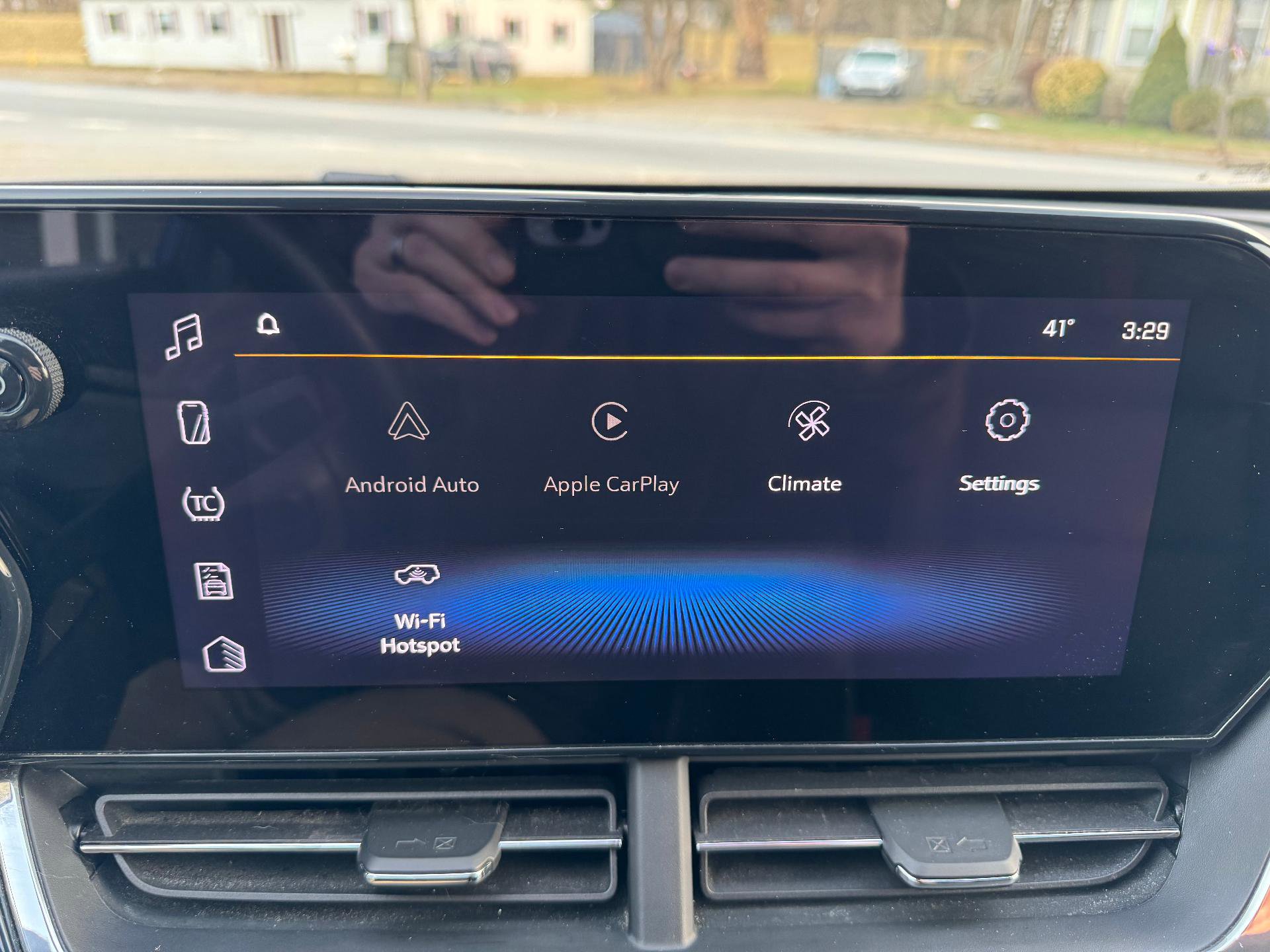 Used 2024 Chevrolet Trax RS w/ Driver Confidence Package image 29