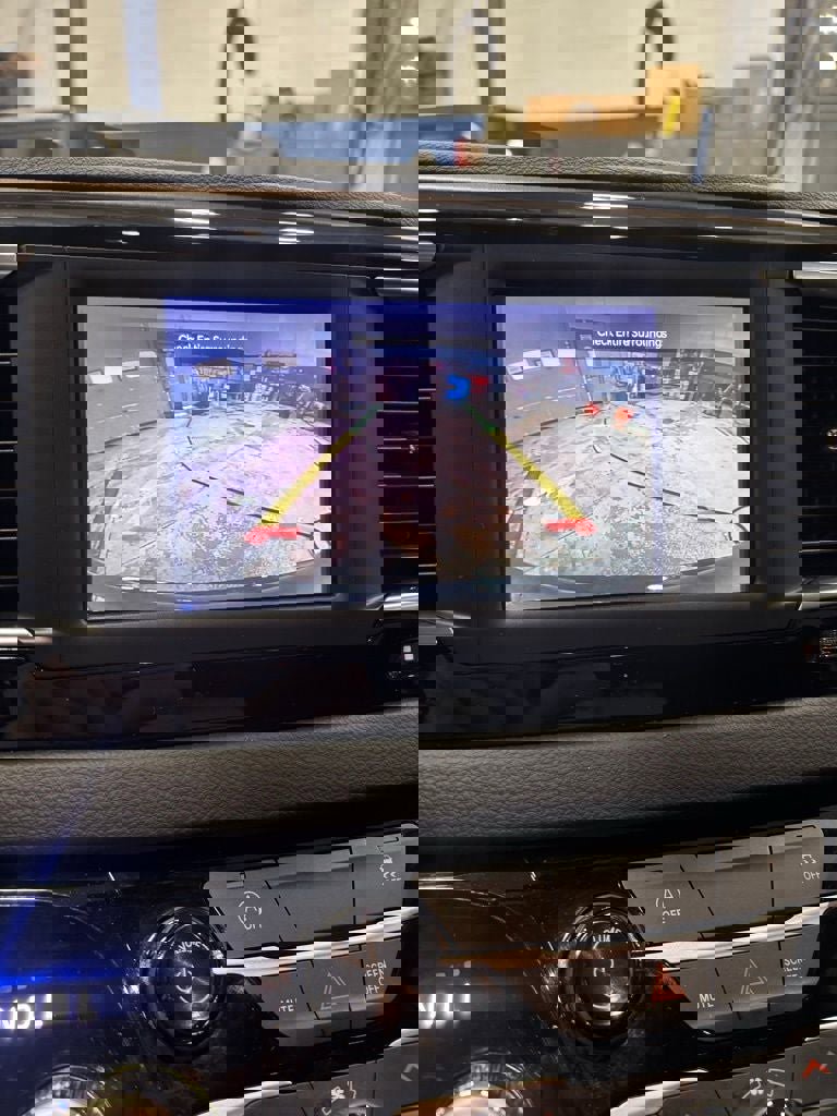 Used 2024 Chrysler Voyager LX image 18