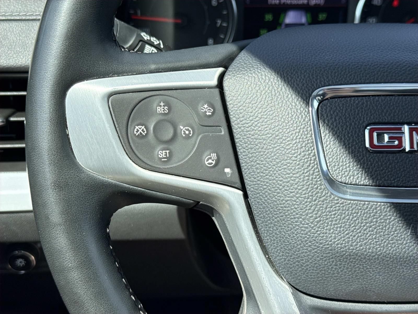 Used 2023 GMC Terrain SLT AWD/4WD image 15