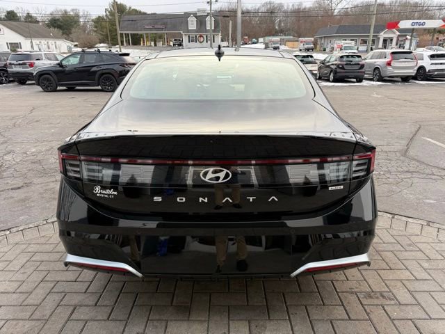 Used 2024 Hyundai Sonata Limited image 10