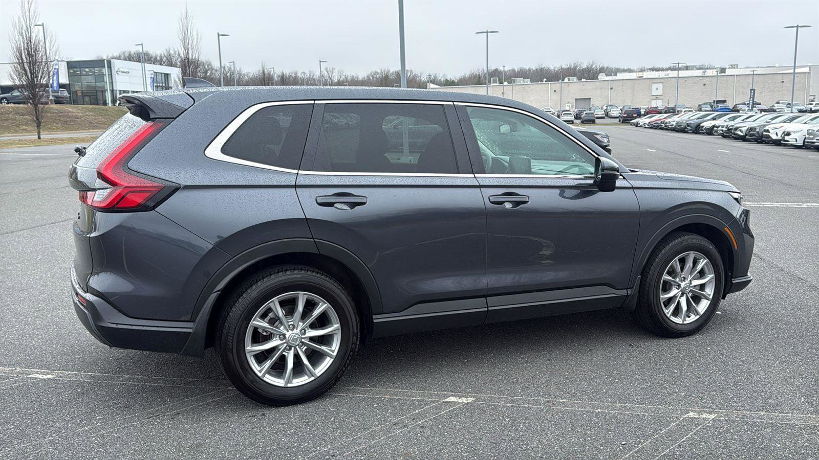Used 2025 Honda CR-V EX image 5