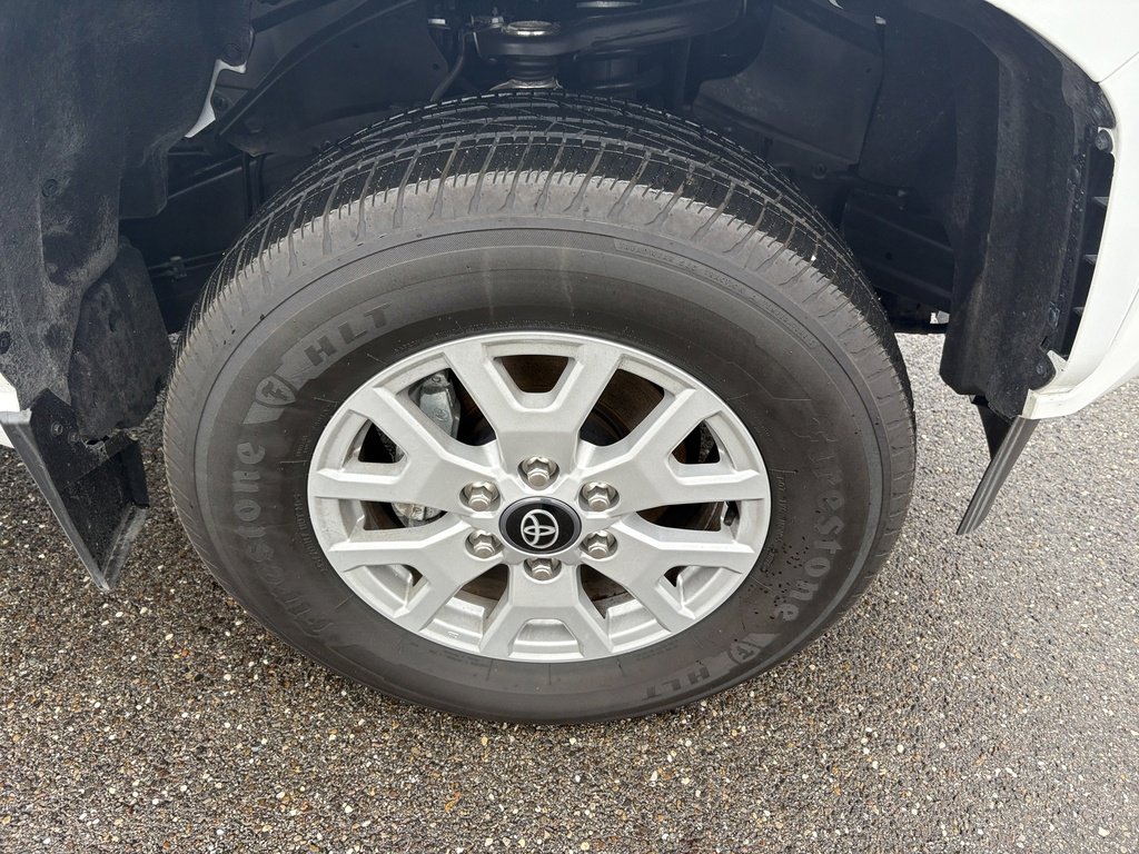 Used 2024 Toyota Tacoma SR5 image 15
