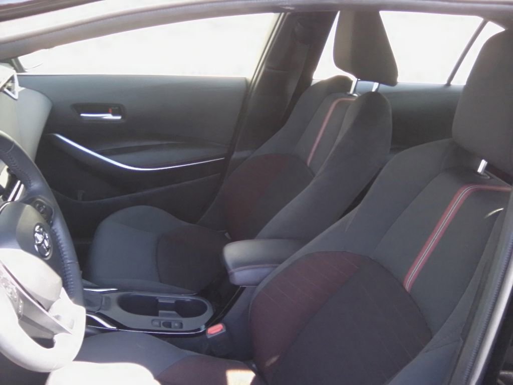 Used 2024 Toyota Corolla SE w/ Convenience Package FWD image 11